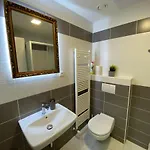 Champion Ii Appartement *
