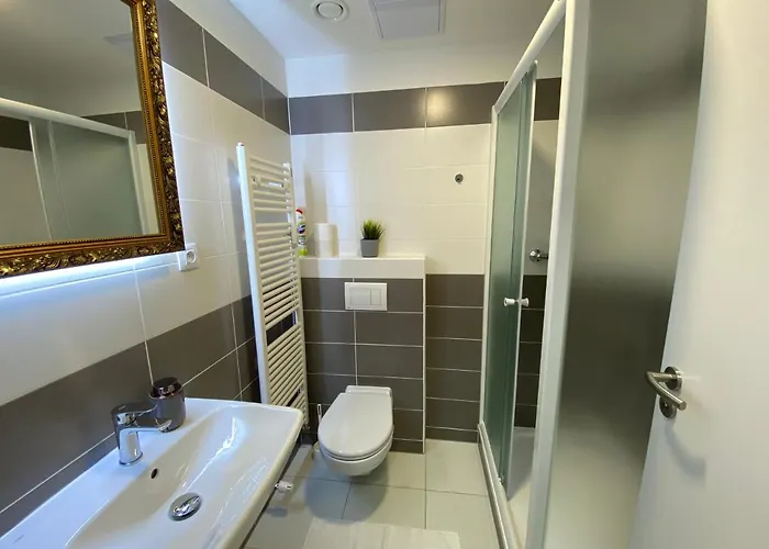 Champion Ii Apartment *